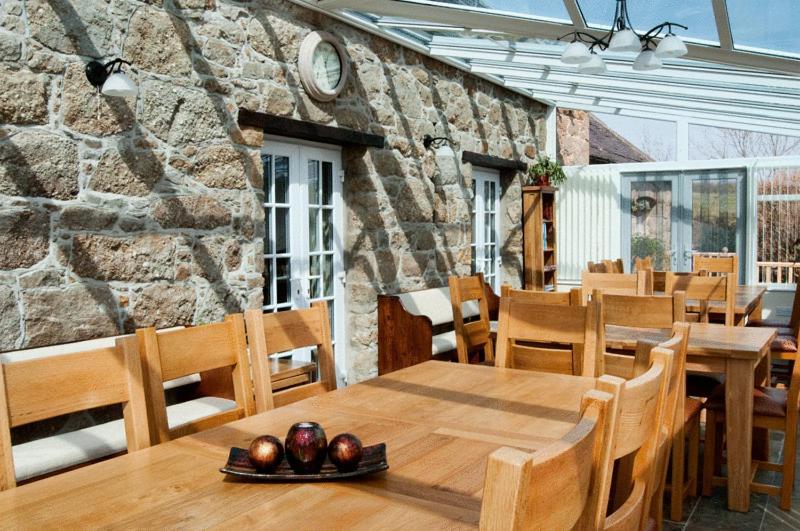Nant Yr Odyn Country Hotel & Restaurant Ltd Llangefni Ngoại thất bức ảnh